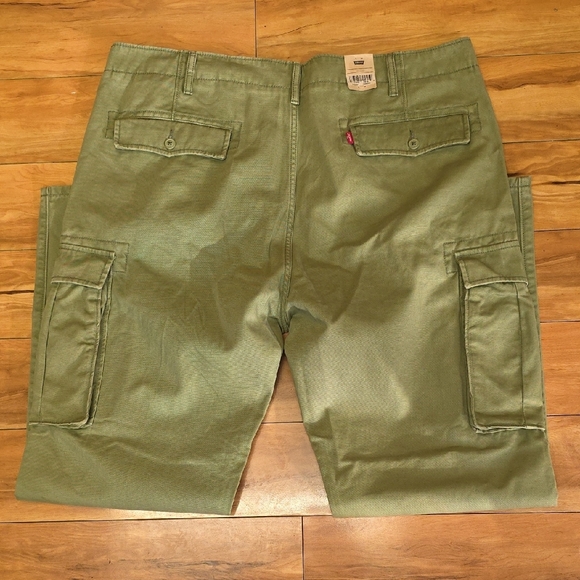 LEVIS Ace Cargo Pant 40x32 Olive Relaxed
Fit Tapered Leg Double Pocket NEW - Picture 7 of 11